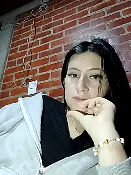 Snapshot of Salomecam30 chatting on 01/01/25, 02:30 Salomecam30 online show from 01/01/25, 02:30