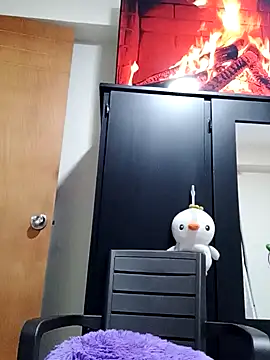 Snapshot of Salomecam30 chatting on 01/04/25, 01:21 Salomecam30 online show from 01/04/25, 01:21