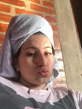 Snapshot of Salomecam30 chatting on 01/06/25, 08:39 Salomecam30 online show from 01/06/25, 08:39