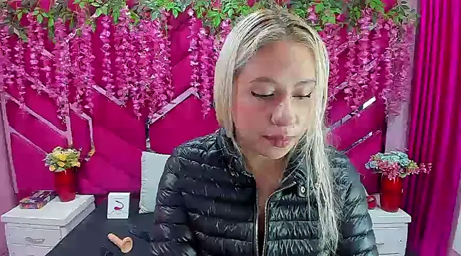 ConstansBlonde online show from 01/07/25, 01:24