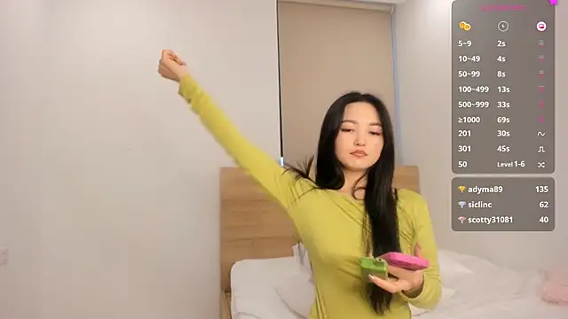 Snapshot of 1_love_8 chatting on 12/20/24, 11:37 1 love 8 online show from 12/20/24, 11:37