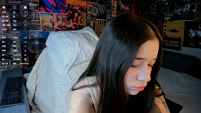 Butterflys1268 online show from 03/19/25, 08:22