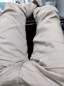 Snapshot of Sid4Sex chatting on 09/18/25, 07:21 Sid4Sex online show from 09/18/25, 07:21