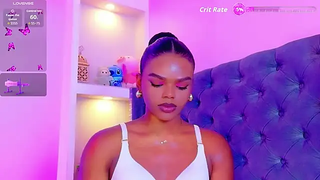 CamiEstrada online show from 12/03/25, 12:29