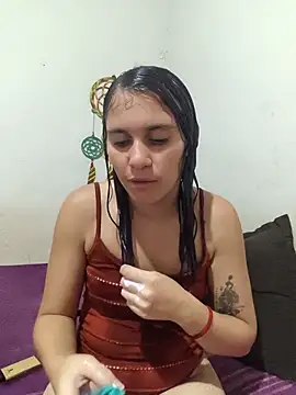 Snapshot of Scarlett-Leh chatting on 09/21/25, 10:33 Scarlett-Leh online show from 09/21/25, 10:33