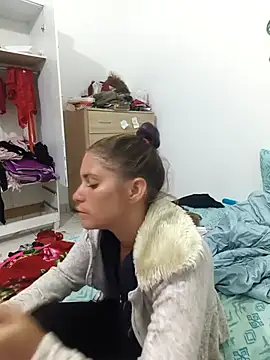 Scarlett-Leh online show from 11/23/25, 05:40