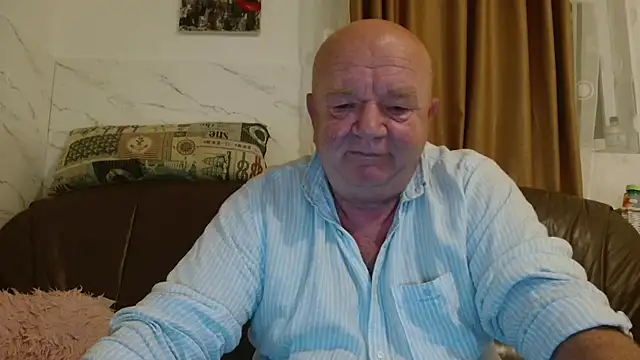 fullballs6 online show from 11/12/25, 03:07