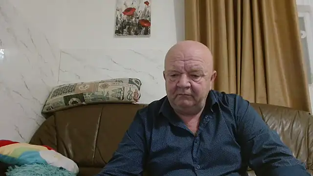 fullballs6 online show from 12/23/25, 03:37