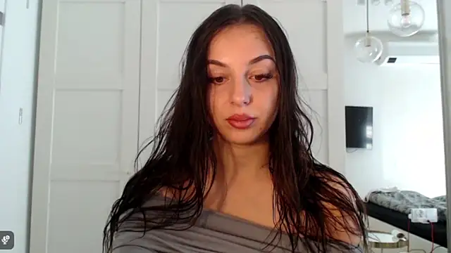 courtneyPerfect online show from 03/18/26, 09:01