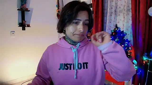 TinnaDawsom online show from 12/23/24, 02:02