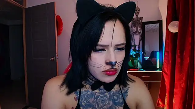 TinnaDawsom online show from 10/20/25, 11:27