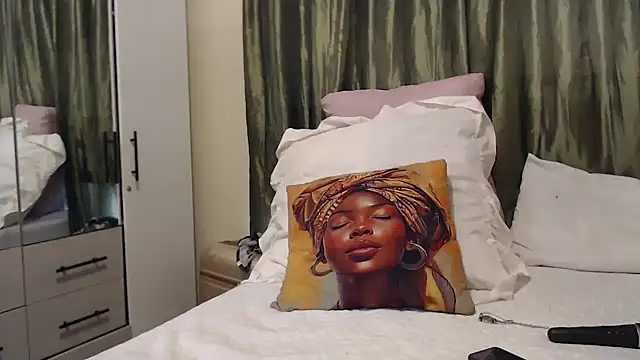 Foxybrownxx1 online show from 09/27/25, 09:47