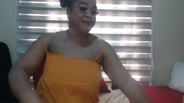 Snapshot of Foxybrownxx1 chatting on 07/10/26, 12:19 Foxybrownxx1 online show from 07/10/26, 12:19