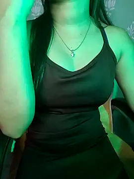 Snapshot of QueenOfHeart_07 chatting on 03/21/25, 11:34 QueenOfHeart 07 online show from 03/21/25, 11:34