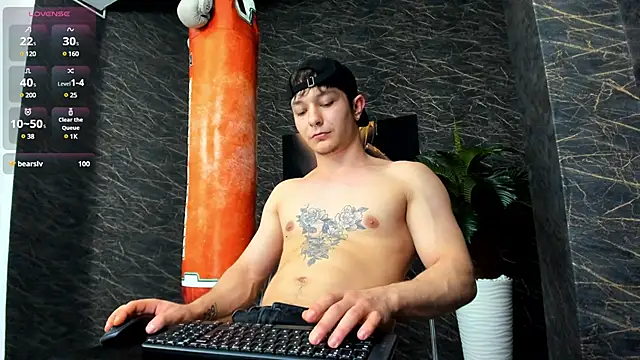 Snapshot of leonardsmith01 chatting on 01/12/25, 02:24 leonardsmith01 online show from 01/12/25, 02:24