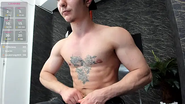 Snapshot of leonardsmith01 chatting on 01/20/25, 02:53 leonardsmith01 online show from 01/20/25, 02:53