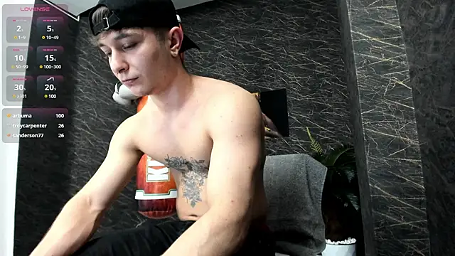 Snapshot of leonardsmith01 chatting on 01/29/25, 02:40 leonardsmith01 online show from 01/29/25, 02:40