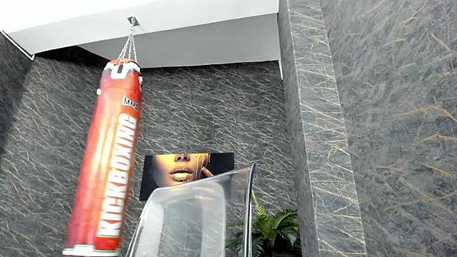 Snapshot of leonardsmith01 chatting on 02/11/25, 02:46 leonardsmith01 online show from 02/11/25, 02:46