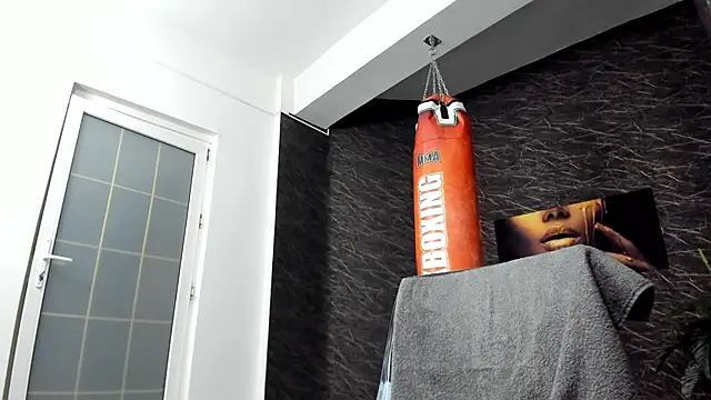 Snapshot of leonardsmith01 chatting on 02/26/25, 11:59 leonardsmith01 online show from 02/26/25, 11:59