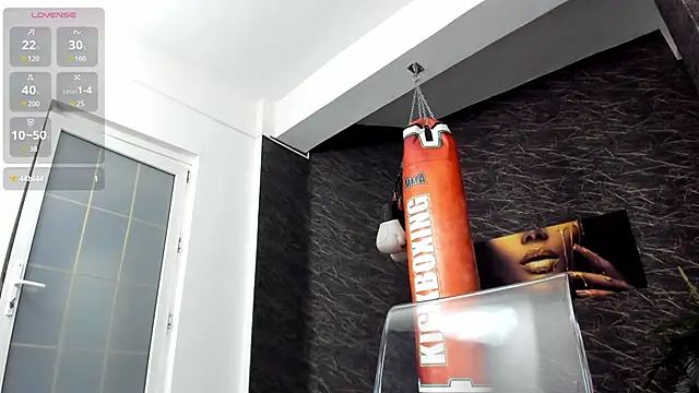 Snapshot of leonardsmith01 chatting on 03/02/25, 12:09 leonardsmith01 online show from 03/02/25, 12:09