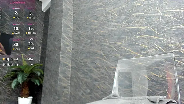 Snapshot of leonardsmith01 chatting on 03/16/25, 11:14 leonardsmith01 online show from 03/16/25, 11:14