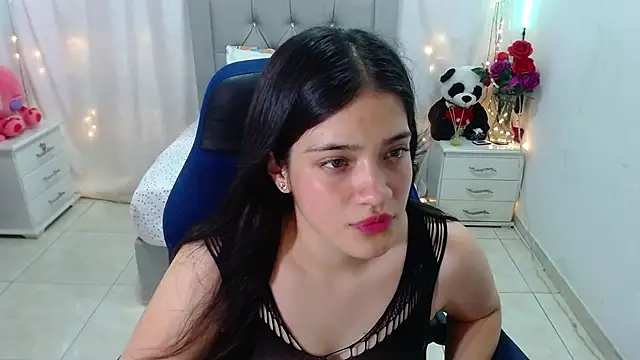 Snapshot of Alison_girl20 chatting on 03/03/25, 08:32 Alison girl20 online show from 03/03/25, 08:32