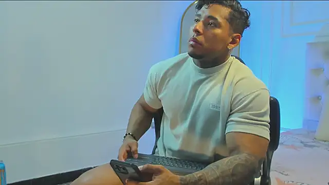 bradley smith online show from 10/18/25, 08:37