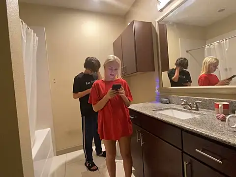 girlfriendmissy online show from 12/08/24, 08:58