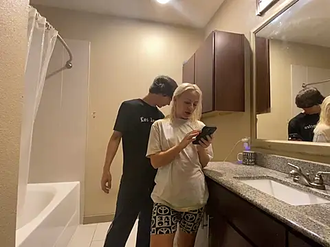 girlfriendmissy online show from 12/14/24, 08:08