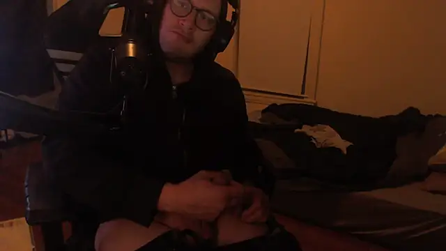 chicostick413 online show from 09/10/25, 03:06