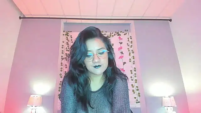 Snapshot of KylieMaxwell chatting on 03/14/25, 11:45 KylieMaxwell online show from 03/14/25, 11:45