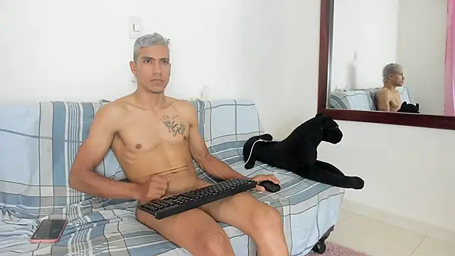 QuinnAndpuma1 online show from 03/07/25, 05:51