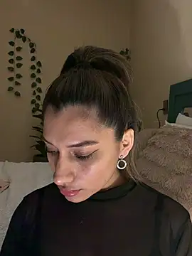 Snapshot of Bckystonee chatting on 02/14/26, 05:48 Bckystonee online show from 02/14/26, 05:48