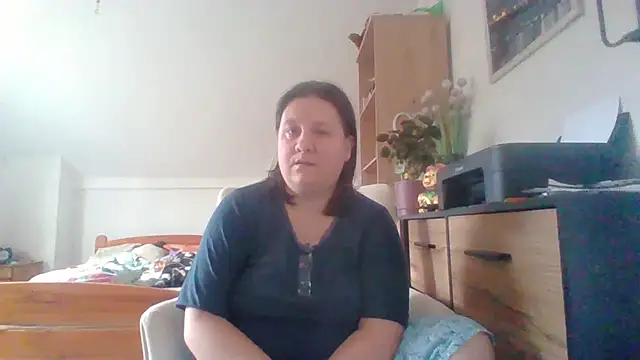 Snapshot of ReifeVenna chatting on 09/15/25, 07:19 ReifeVenna online show from 09/15/25, 07:19