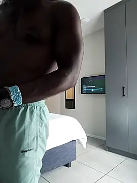 Chocolate factory man online show from 02/01/25, 02:13