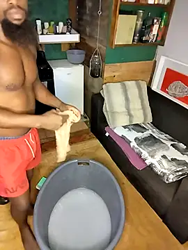 Chocolate factory man online show from 03/14/25, 03:47