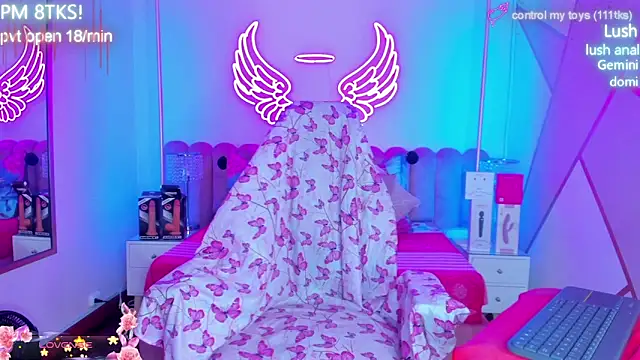 sallybrown  online show from 04/27/26, 08:40