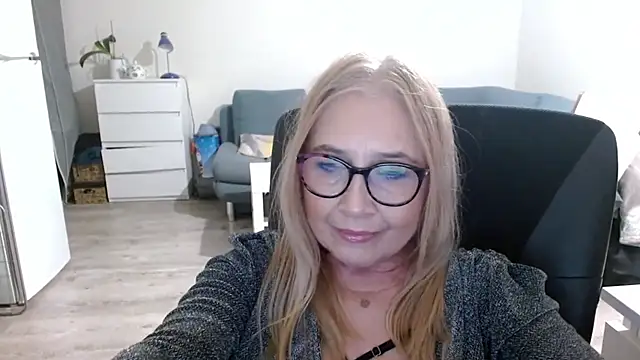 sofia xkiss online show from 02/12/25, 02:43