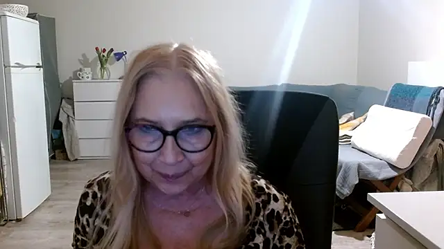 sofia xkiss online show from 03/08/25, 05:43