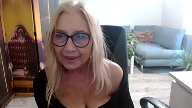 sofia xkiss online show from 10/29/25, 02:52