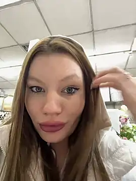 justmila online show from 12/30/24, 10:53