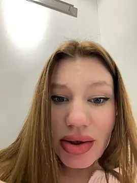 justmila online show from 01/03/25, 12:30