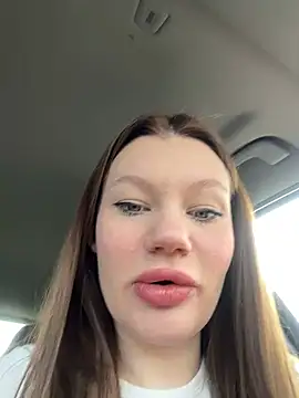 justmila online show from 02/10/25, 10:53