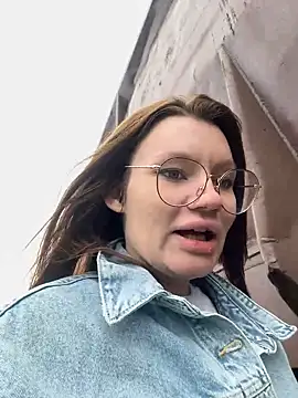 justmila online show from 03/16/25, 02:44