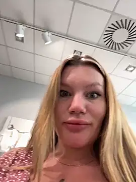 justmila online show from 09/11/25, 12:05