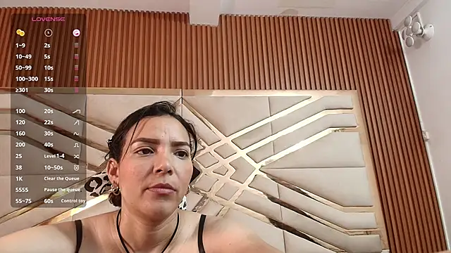 Snapshot of Sluttyandmature chatting on 01/25/25, 12:58 Sluttyandmature online show from 01/25/25, 12:58