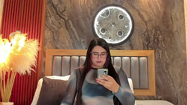 BellaPeers  online show from 11/18/25, 12:09