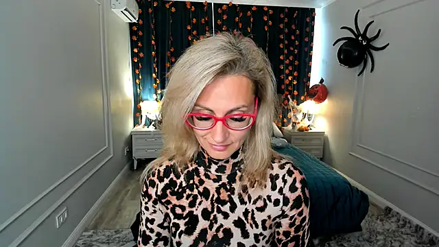 MuseOfStage online show from 10/12/25, 11:31