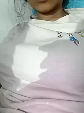 catreena online show from 10/29/25, 07:04