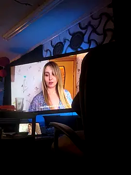 Snapshot of iamexist800 chatting on 10/29/25, 09:11 iamexist800 online show from 10/29/25, 09:11